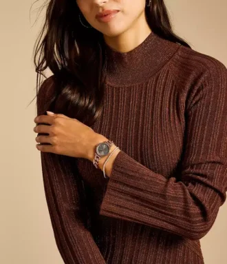 carlie tre hnds ur og armbndssaet i rustfrit stl i rosaguldfarve 2 330x383 - Carlie tre-h&aring;nds ur og armb&aring;ndss&aelig;t i rustfrit st&aring;l i rosaguldfarve